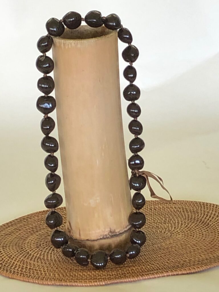 black kukui nut lei img 1564 768x1024